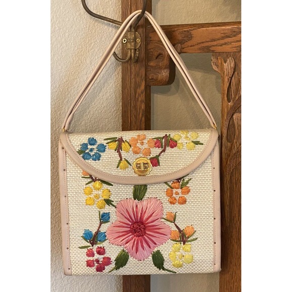 The Unbranded Brand Handbags - Vintage 1960s Floral Rafia Purse Beautiful Wood Sided Bag Please Read